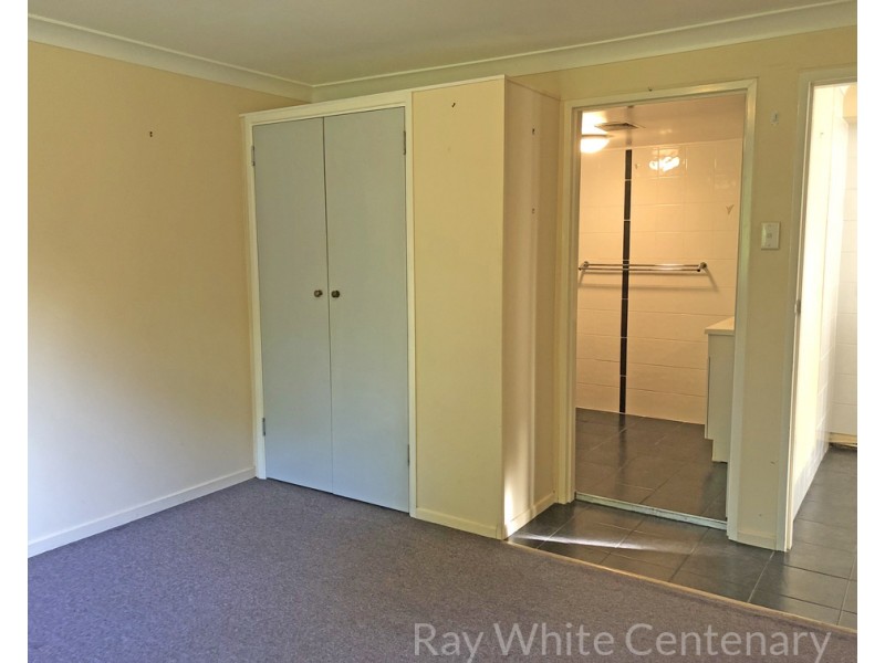 2/31 Clifton Street, Booval QLD 4304