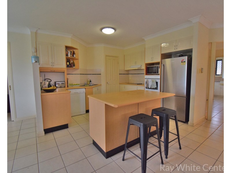 3 Sarah Court, Sinnamon Park QLD 4073