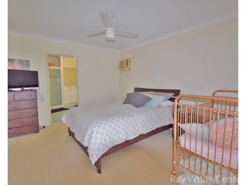3 Sarah Court, Sinnamon Park QLD 4073
