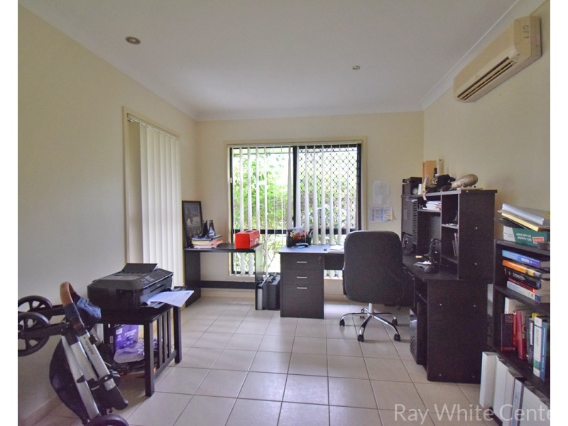 3 Sarah Court, Sinnamon Park QLD 4073