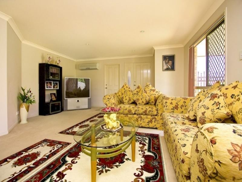 7 Agostino Close, Doolandella QLD 4077