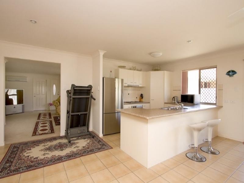 7 Agostino Close, Doolandella QLD 4077