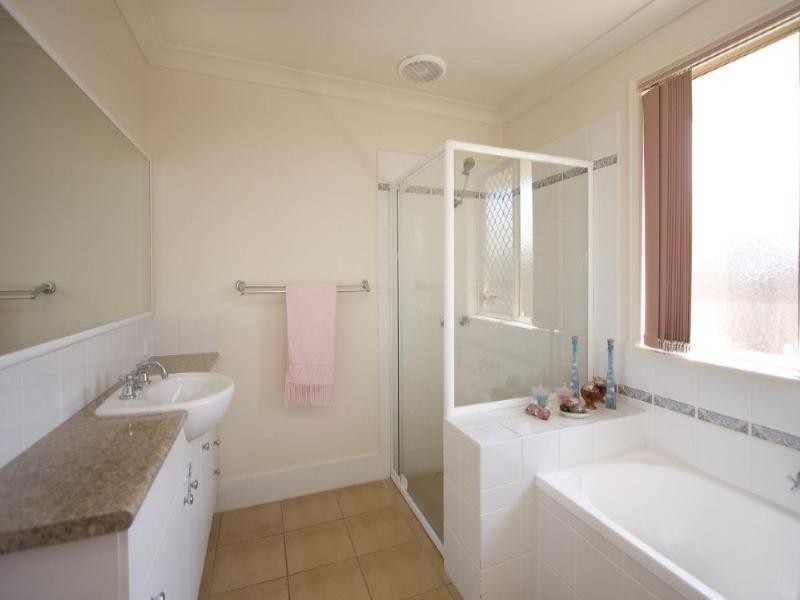 7 Agostino Close, Doolandella QLD 4077