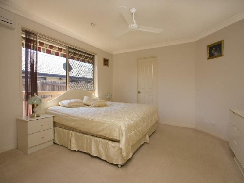 7 Agostino Close, Doolandella QLD 4077