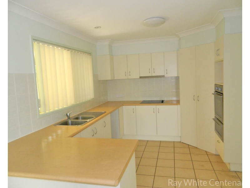 16 Simpson Way, Forest Lake QLD 4078