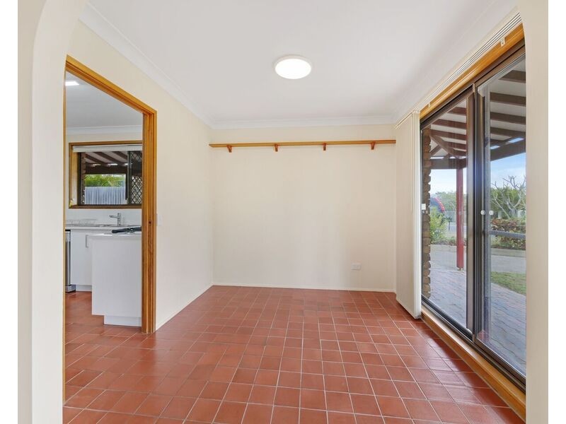 44 Estate Road, Jamboree Heights QLD 4074