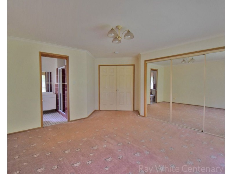 18 Tarragon Place, Forest Lake QLD 4078