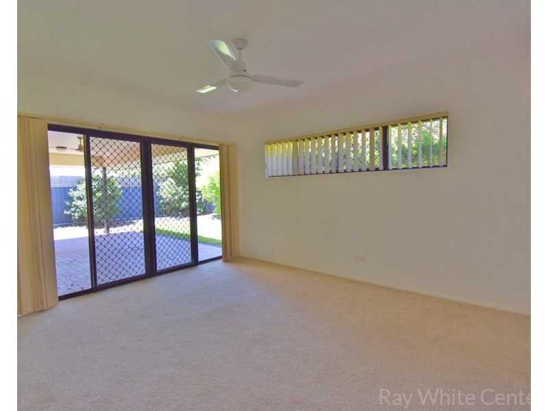 9 Brookeside Crescent, Seventeen Mile Rocks QLD 4073