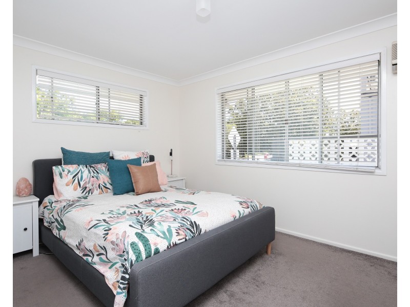 1 Tent Lane, Jamboree Heights QLD 4074