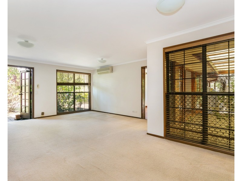 22 Avondale Road, Sinnamon Park QLD 4073