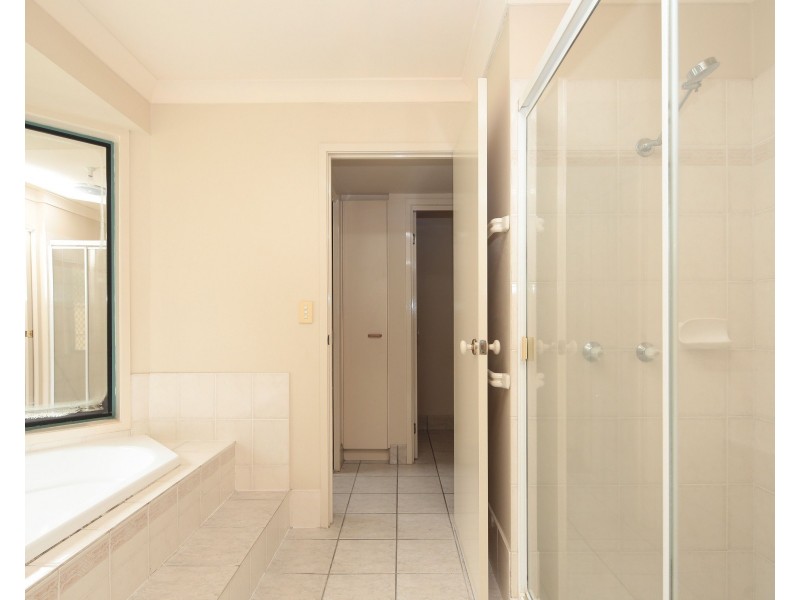 40 Brooklands Circuit, Forest Lake QLD 4078