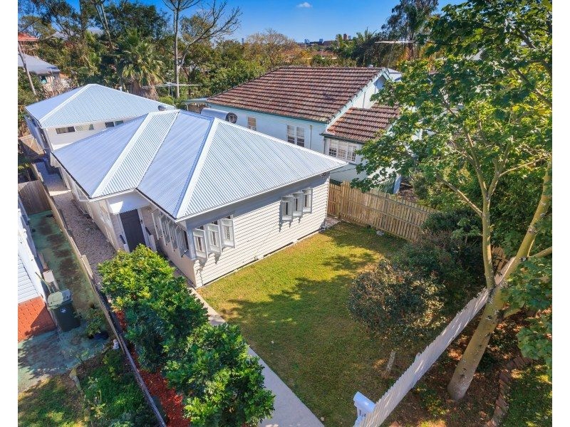 34 Nelson Street, Coorparoo QLD 4151