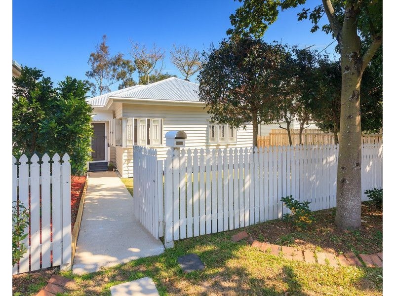 34 Nelson Street, Coorparoo QLD 4151