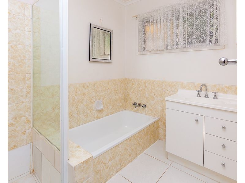 44 Tyrrell Road, Jamboree Heights QLD 4074