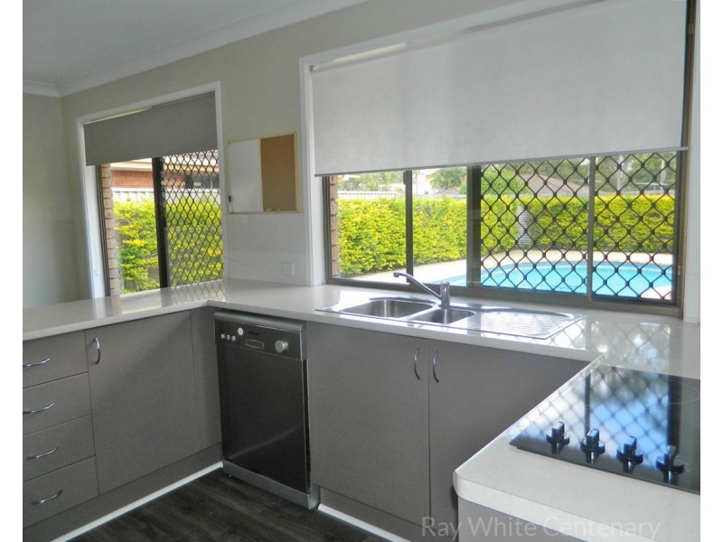 55 Pallert Street,, Middle Park QLD 4074