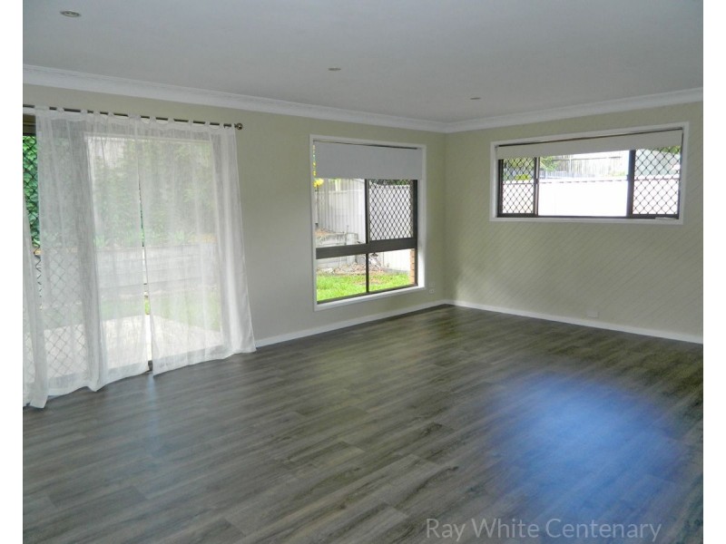 55 Pallert Street,, Middle Park QLD 4074