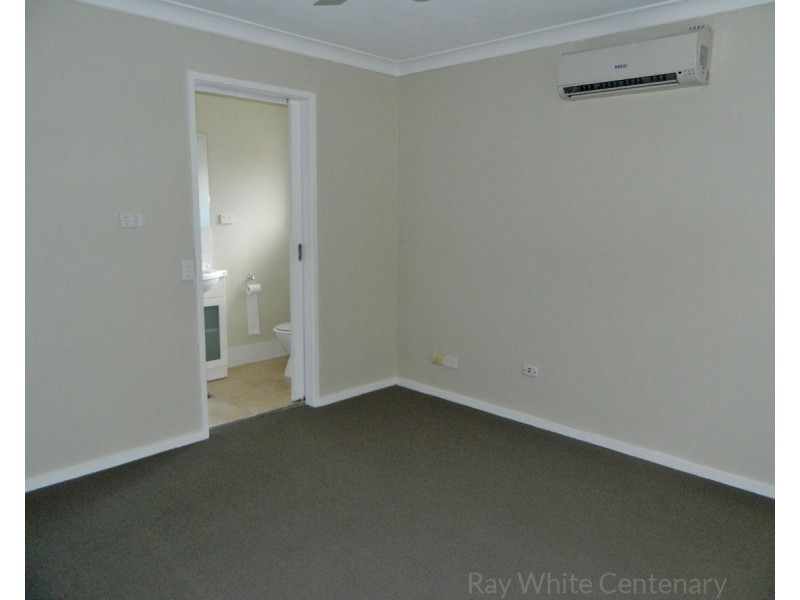 55 Pallert Street,, Middle Park QLD 4074