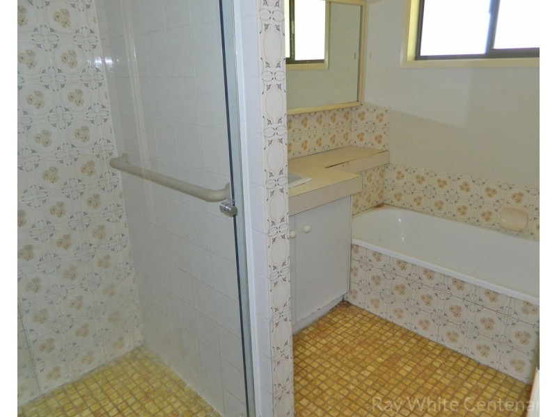 6 Dobell Avenue, Collingwood Park QLD 4301