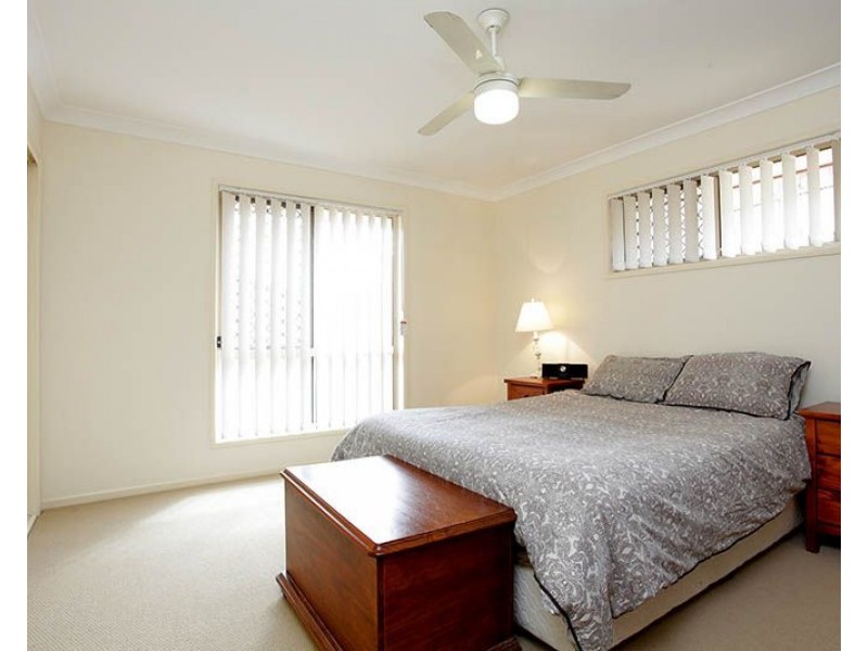 8 Eloise Place, Sumner QLD 4074