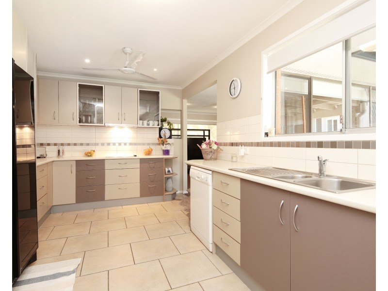 7 Murlal Close, Jindalee QLD 4074