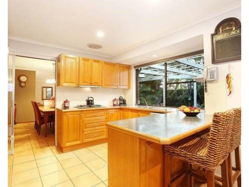 12 Lovell Court, Sinnamon Park QLD 4073