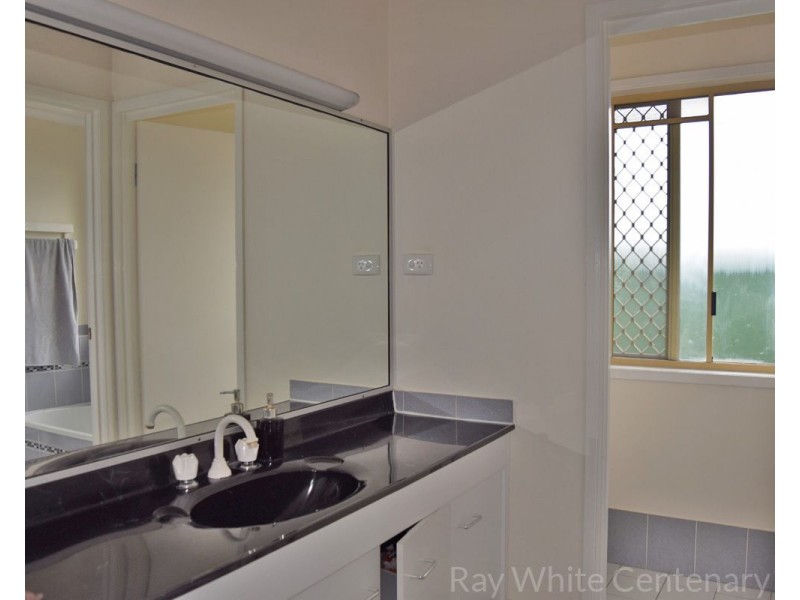 86 Gertrude McLeod Crescent, Middle Park QLD 4074