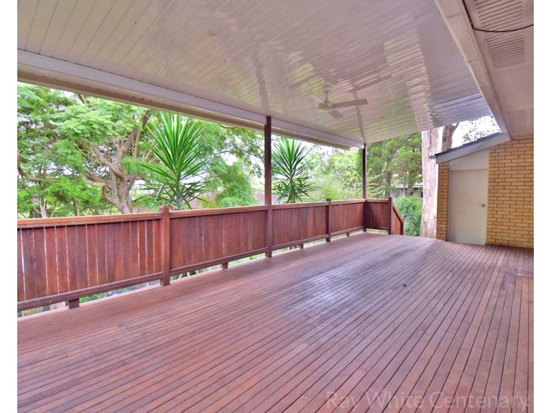 31 Kenmore Road, Kenmore QLD 4069