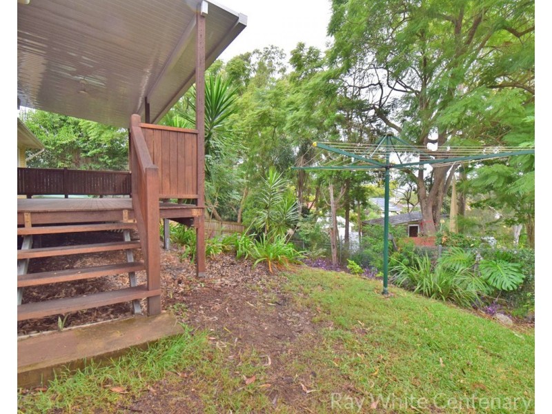 31 Kenmore Road, Kenmore QLD 4069