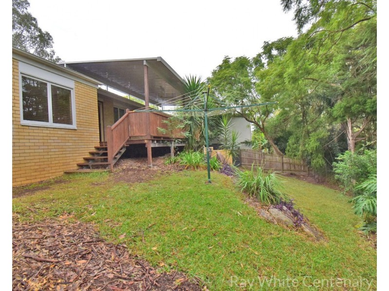 31 Kenmore Road, Kenmore QLD 4069