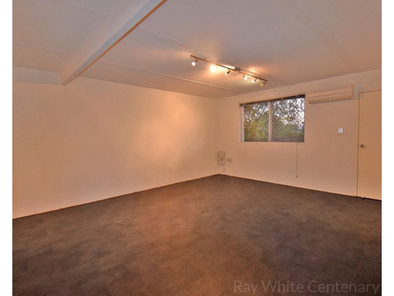 4/14 Short Street, Ipswich QLD 4305