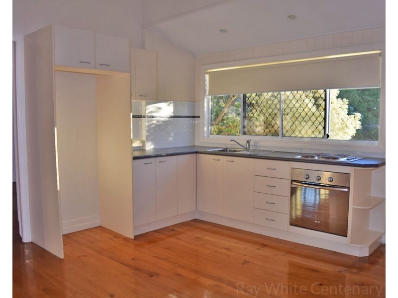 24 Booval Street, Booval QLD 4304