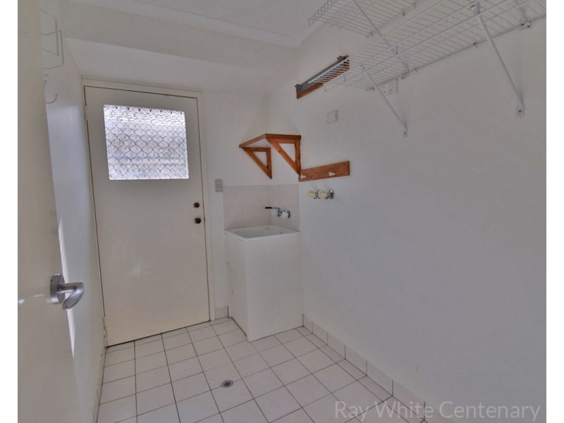 71 Drummond Street, Sinnamon Park QLD 4073