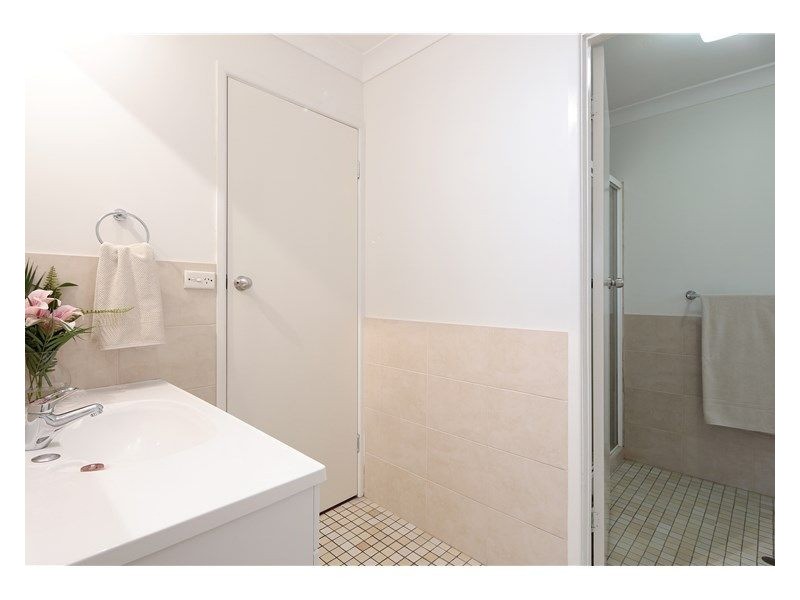 2 Ketch Street, Jamboree Heights QLD 4074