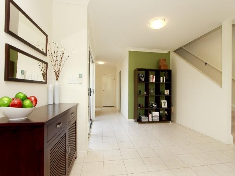 Mount Ommaney QLD 4074