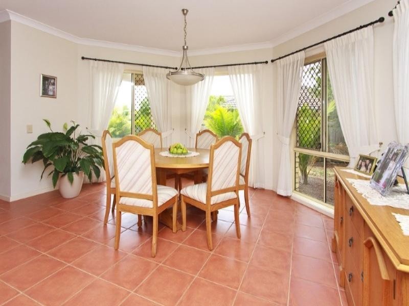 Sinnamon Park QLD 4073