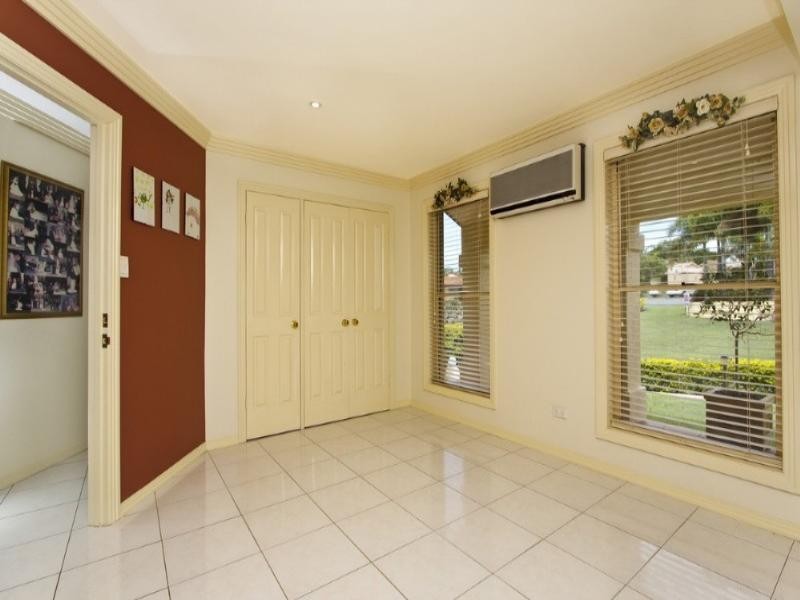 Sinnamon Park QLD 4073