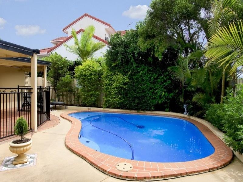 Sinnamon Park QLD 4073