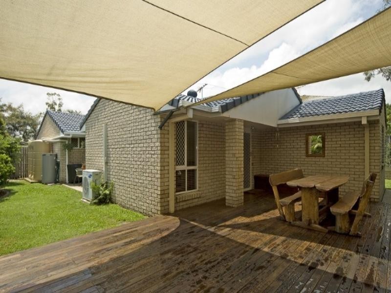 Seventeen Mile Rocks QLD 4073