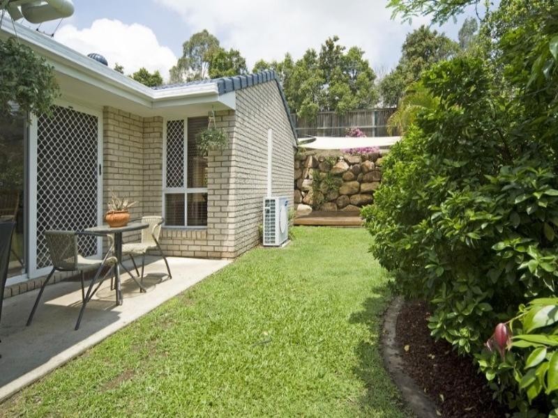 Seventeen Mile Rocks QLD 4073