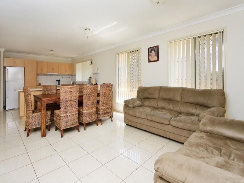 Forest Lake QLD 4078