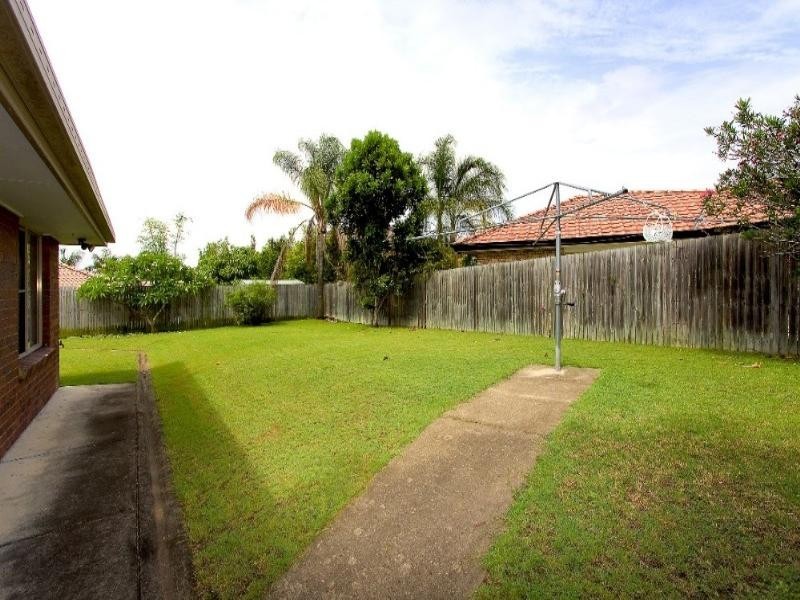 Sinnamon Park QLD 4073