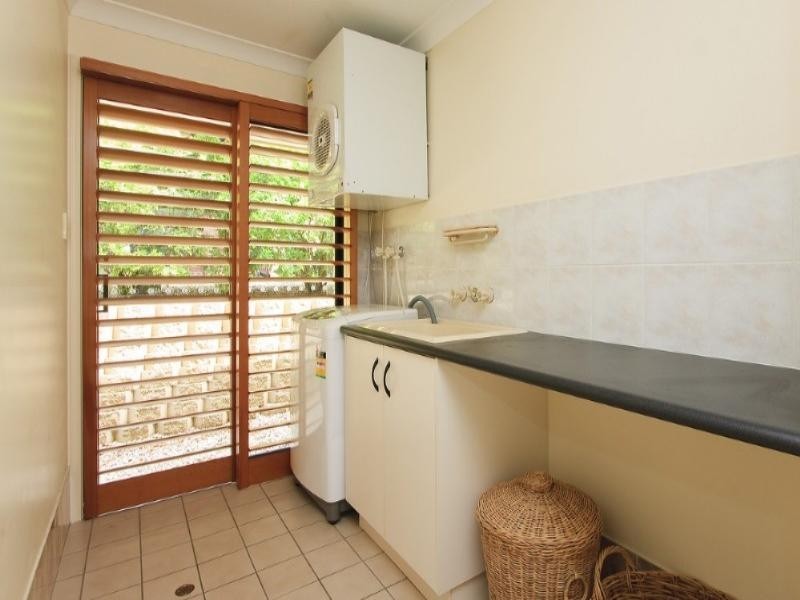 Sinnamon Park QLD 4073