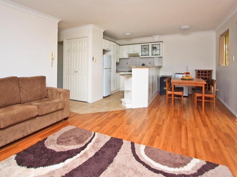 8/72 Earl Street, Greenslopes QLD 4120