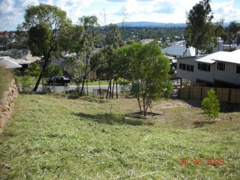 14 Casuarina Street, Seventeen Mile Rocks QLD 4073