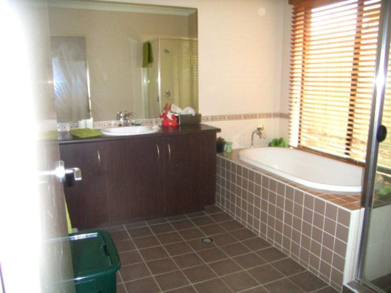 Forest Lake QLD 4078
