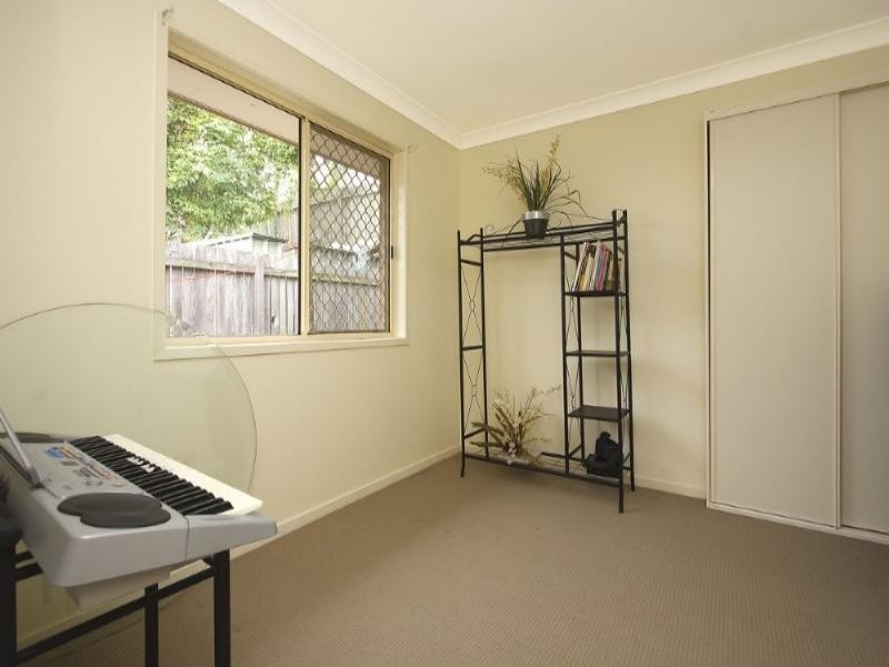 Sinnamon Park QLD 4073