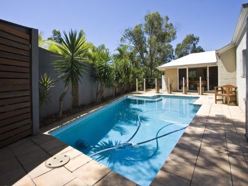 Sinnamon Park QLD 4073