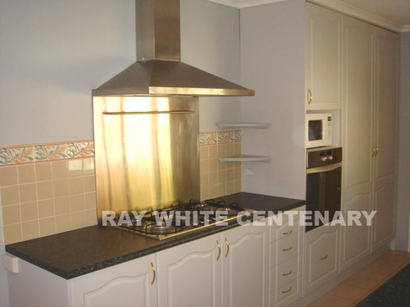 70 Pallert Street, Middle Park QLD 4074