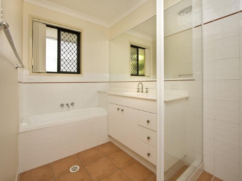 Sinnamon Park QLD 4073