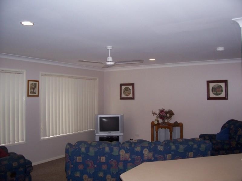 32 Loffs Road, Jamboree Heights QLD 4074